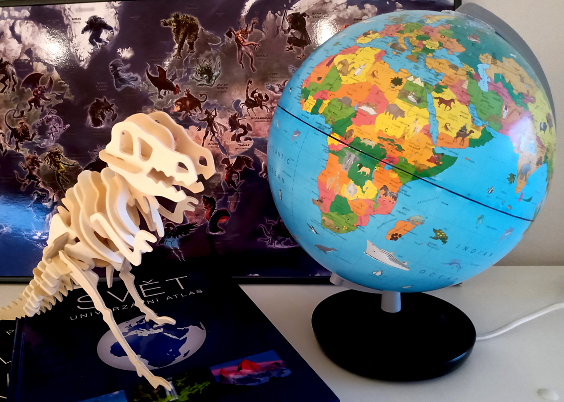 Detský Terra Globe 26cm svietiaci detský glóbus s ilustráciami / anglicky